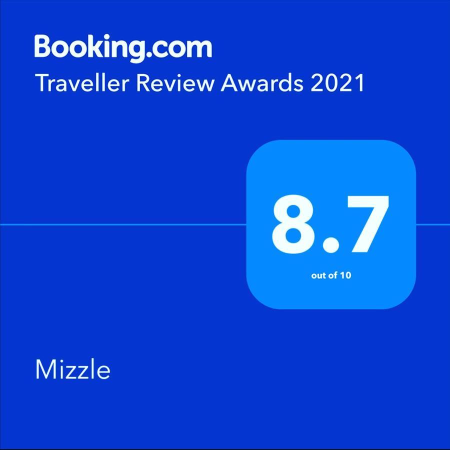 로나발라 Mizzle 아파트 외부 사진